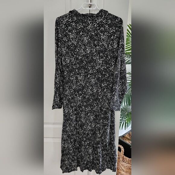 Stradivarius Black With White Spots Women's Dress - Picture 3 of 5